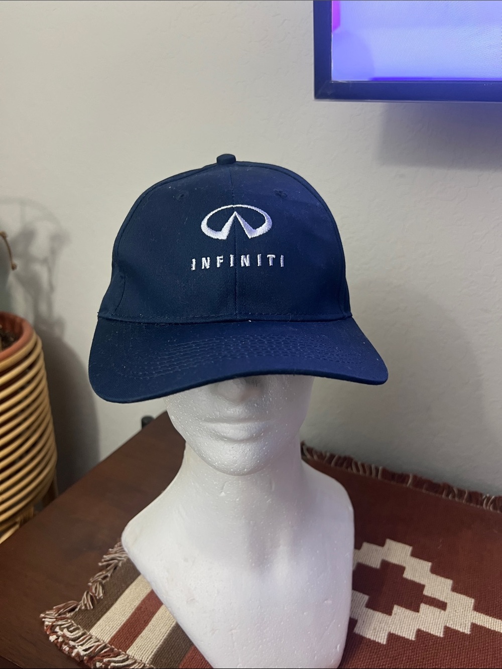 🚘 Infiniti Luxury Automotive Promotional Strapback Hat!
